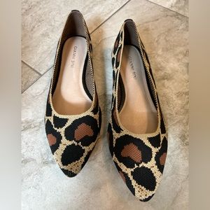 Worn once! Gianni Bini Flats